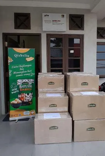 Qisbelin cartons packed for Australia