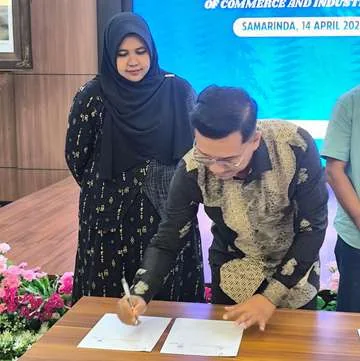 Signing of the Qisbelin letter of intent with MICCI Malaysia in Samarinda